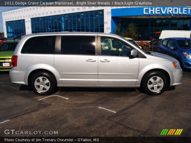 2011 Dodge Grand Caravan Mainstreet in Bright Silver Metallic