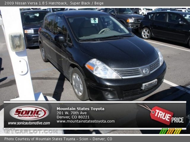 2009 Nissan Versa 1.8 S Hatchback in Super Black