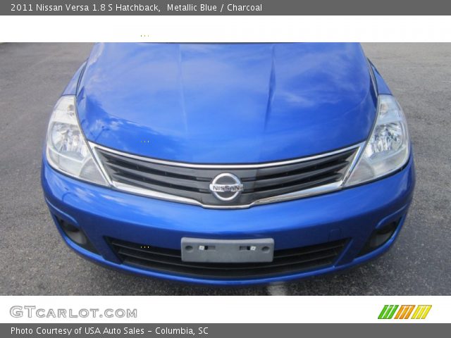 2011 Nissan Versa 1.8 S Hatchback in Metallic Blue