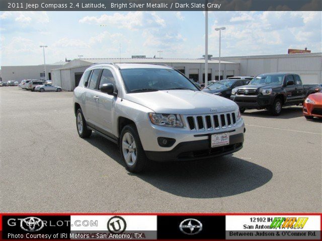 2011 Jeep Compass 2.4 Latitude in Bright Silver Metallic
