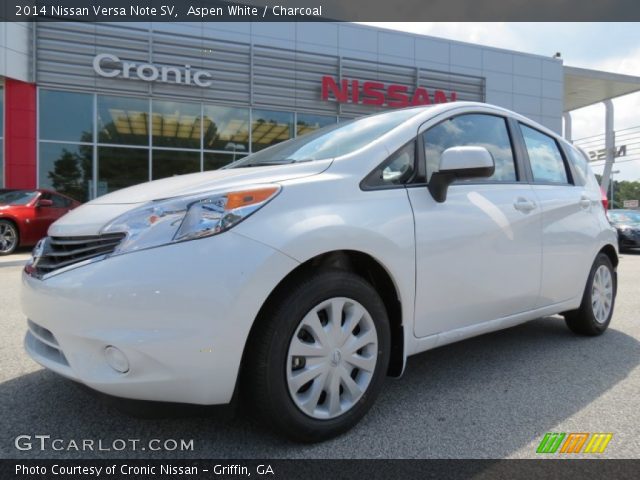 2014 Nissan Versa Note SV in Aspen White
