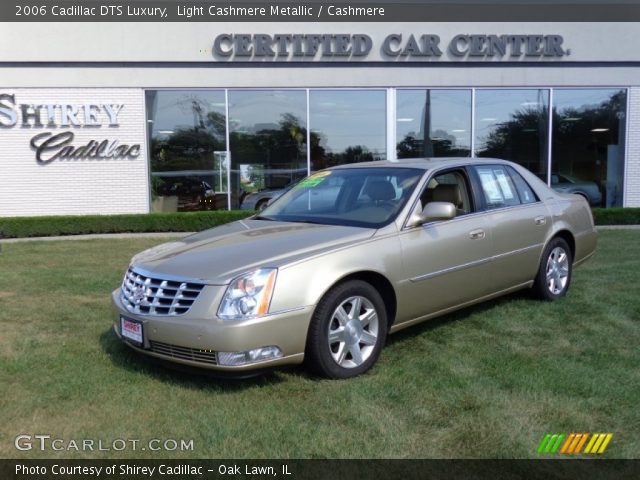 2006 Cadillac DTS Luxury in Light Cashmere Metallic