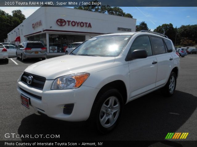 2010 Toyota RAV4 I4 4WD in Super White
