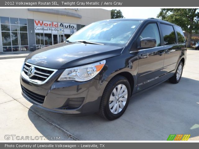 2012 Volkswagen Routan SEL in Twilight Gray Metallic