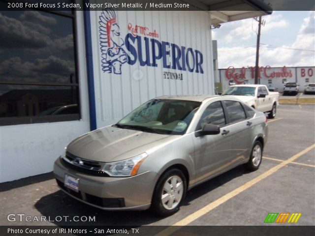 2008 Ford Focus S Sedan in Vapor Silver Metallic