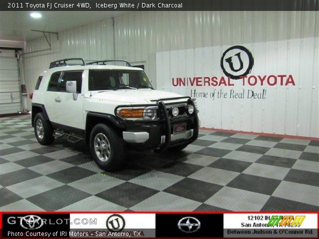 2011 Toyota FJ Cruiser 4WD in Iceberg White