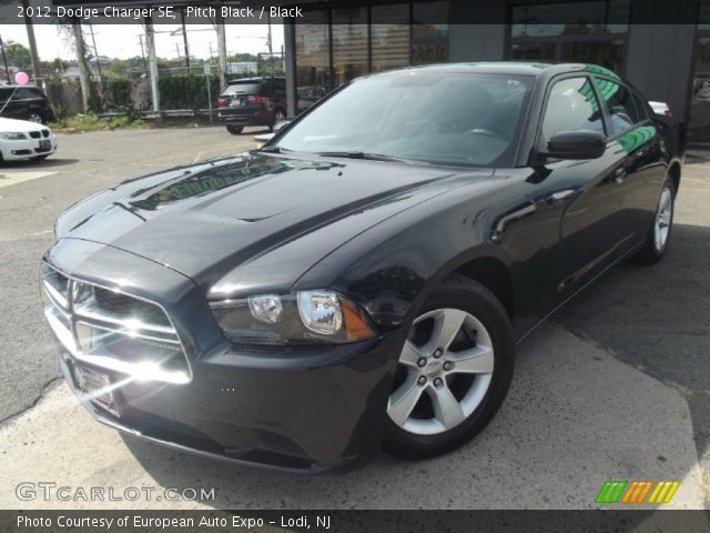 2012 Dodge Charger SE in Pitch Black