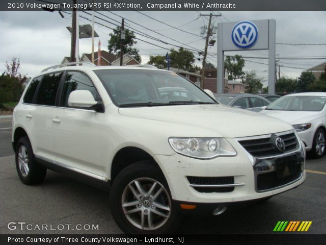2010 Volkswagen Touareg VR6 FSI 4XMotion in Campanella White