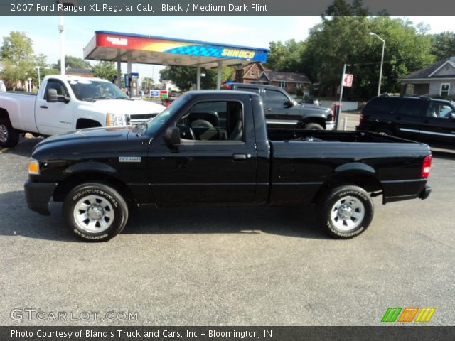 2007 Ford Ranger XL Regular Cab in Black
