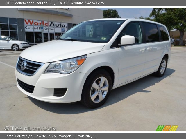 2010 Volkswagen Routan SEL in Calla Lilly White
