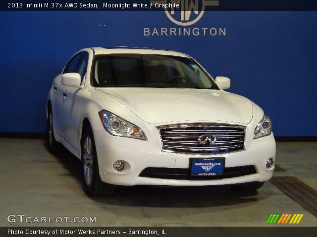 2013 Infiniti M 37x AWD Sedan in Moonlight White