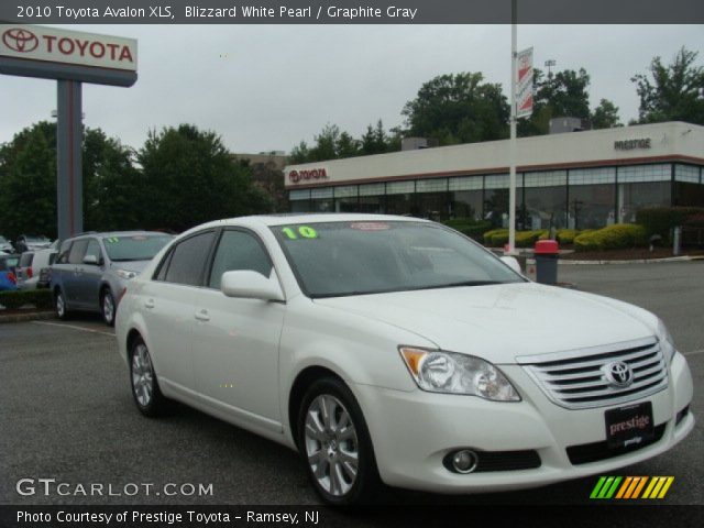 2010 Toyota Avalon XLS in Blizzard White Pearl