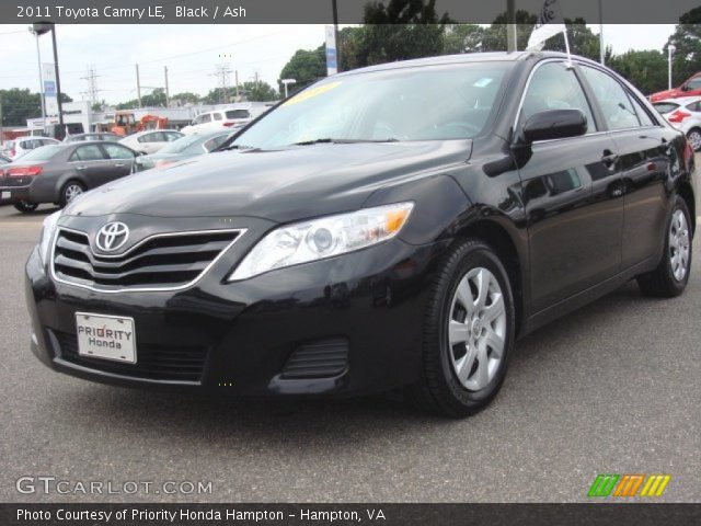2011 Toyota Camry LE in Black