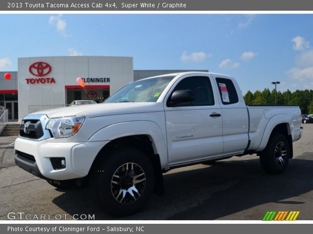 2013 Toyota Tacoma Access Cab 4x4 in Super White