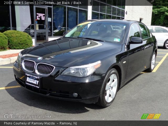 2007 BMW 5 Series 530xi Sedan in Jet Black