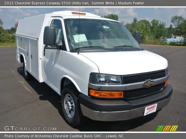 2013 Chevrolet Express Cutaway 3500 Utility Van in Summit White