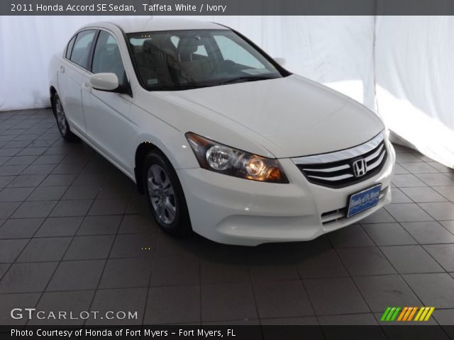 2011 Honda Accord SE Sedan in Taffeta White