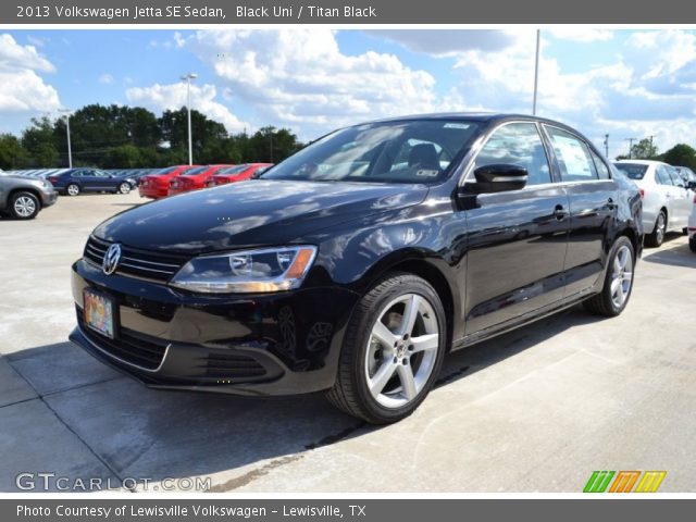 2013 Volkswagen Jetta SE Sedan in Black Uni
