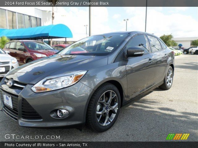 2014 Ford Focus SE Sedan in Sterling Gray