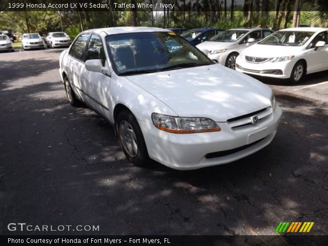 1999 Honda Accord LX V6 Sedan in Taffeta White