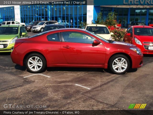 2013 Nissan Altima 2.5 S Coupe in Cayenne Red