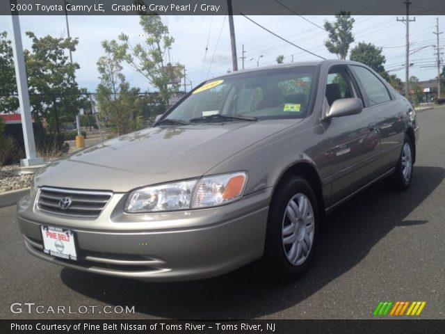 2000 Toyota Camry LE in Graphite Gray Pearl