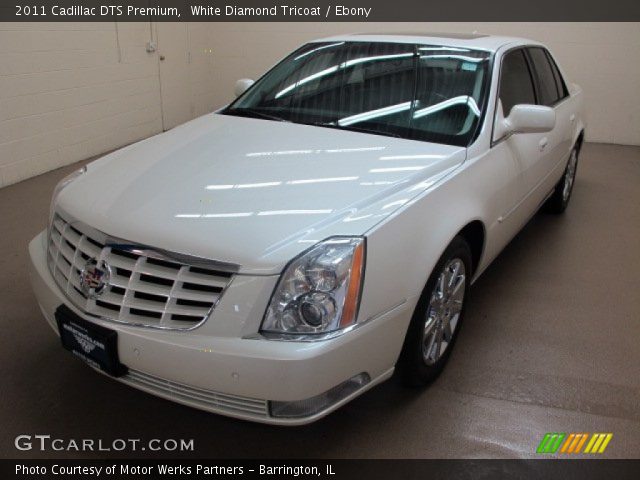 2011 Cadillac DTS Premium in White Diamond Tricoat