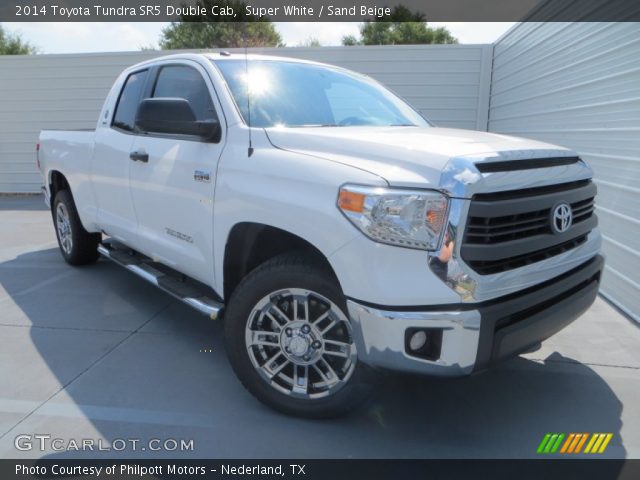 2014 Toyota Tundra SR5 Double Cab in Super White