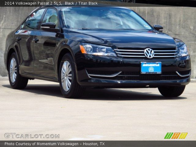 2014 Volkswagen Passat 2.5L S in Black