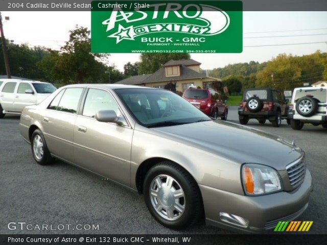2004 Cadillac DeVille Sedan in Cashmere