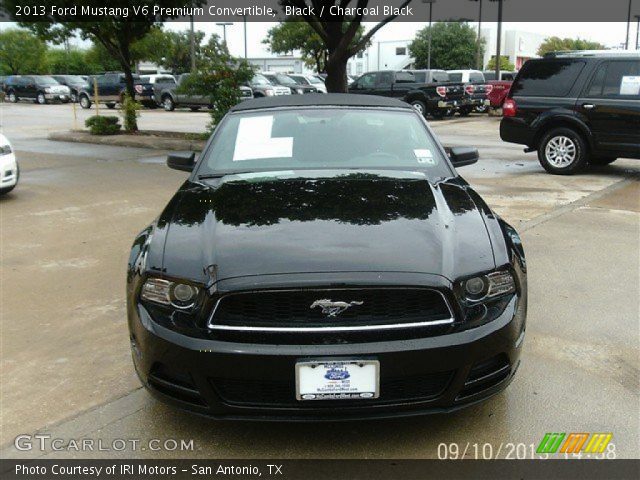 2013 Ford Mustang V6 Premium Convertible in Black
