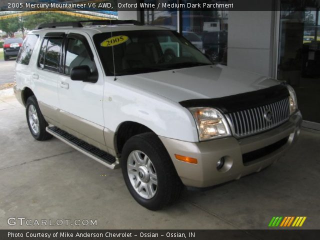 2005 Mercury Mountaineer V6 AWD in Oxford White