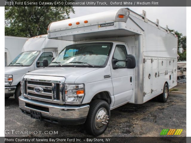2013 Ford E Series Cutaway E450 Commercial Utility Truck in Oxford White