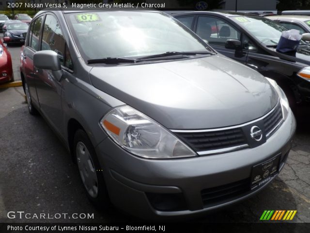 2007 Nissan Versa S in Magnetic Grey Metallic