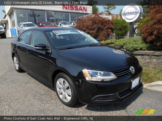 2013 Volkswagen Jetta SE Sedan in Black Uni