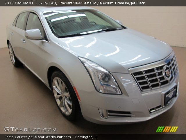 2013 Cadillac XTS Luxury FWD in Radiant Silver Metallic