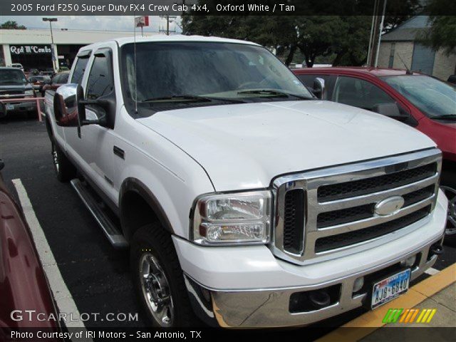 2005 Ford F250 Super Duty FX4 Crew Cab 4x4 in Oxford White