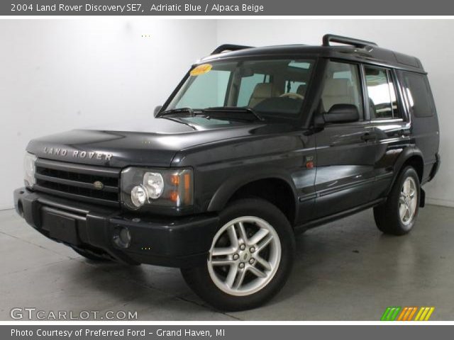 2004 Land Rover Discovery SE7 in Adriatic Blue