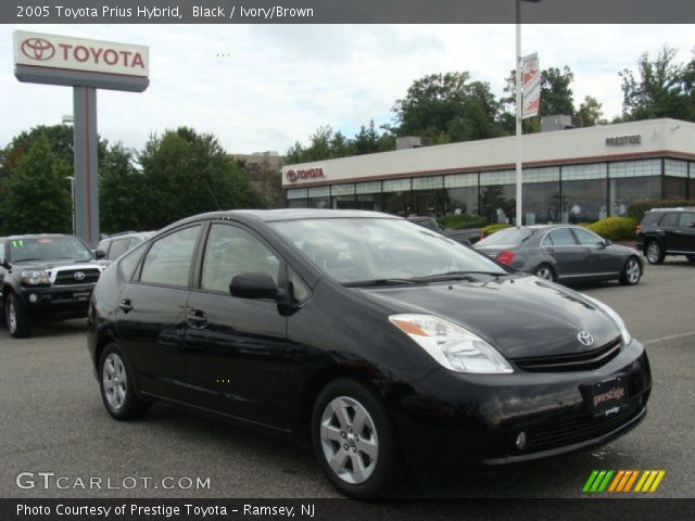 2005 Toyota Prius Hybrid in Black