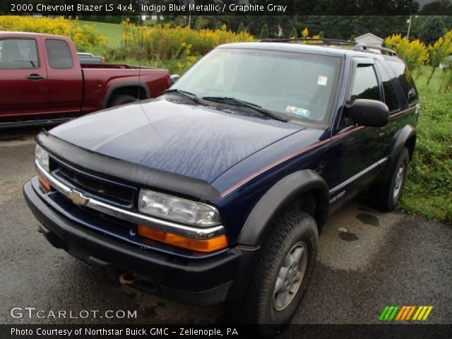 2000 Chevrolet Blazer LS 4x4 in Indigo Blue Metallic