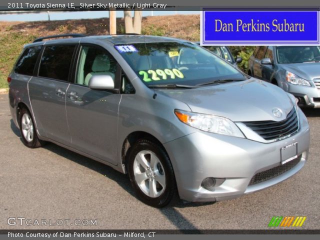 2011 Toyota Sienna LE in Silver Sky Metallic