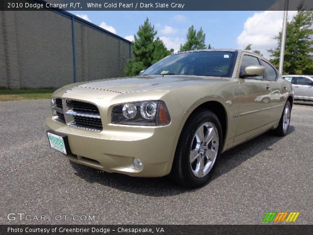 2010 Dodge Charger R/T in White Gold Pearl