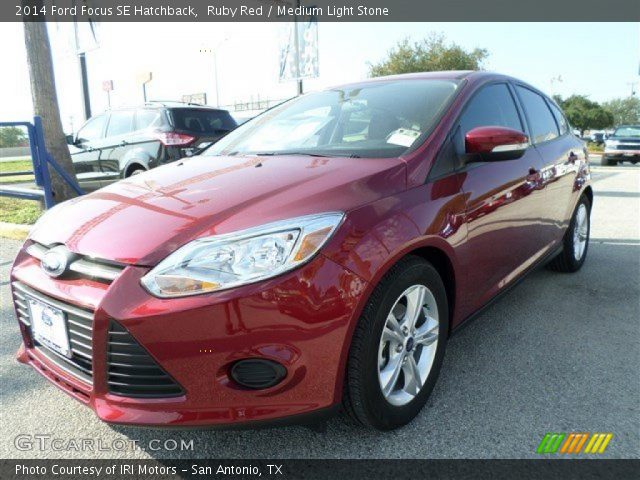 2014 Ford Focus SE Hatchback in Ruby Red