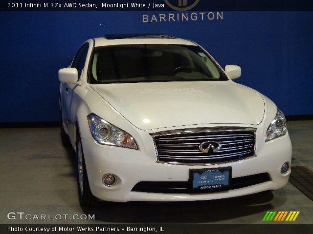 2011 Infiniti M 37x AWD Sedan in Moonlight White