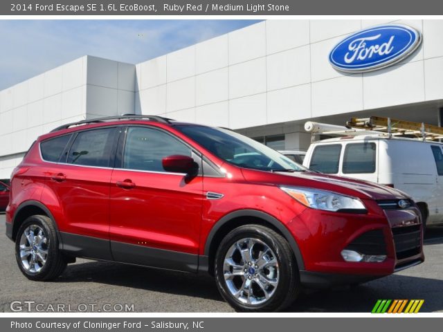 2014 Ford Escape SE 1.6L EcoBoost in Ruby Red