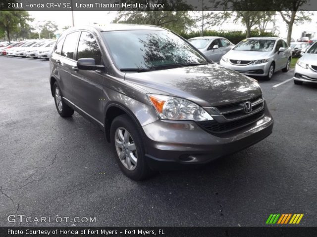 2011 Honda CR-V SE in Urban Titanium Metallic