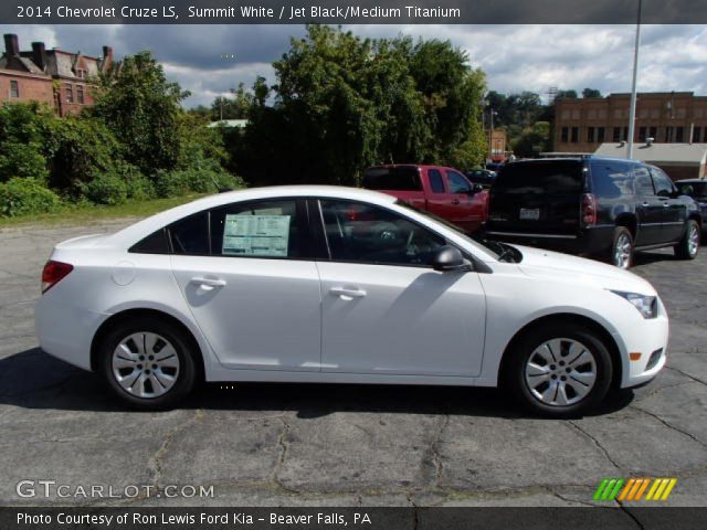 2014 Chevrolet Cruze LS in Summit White