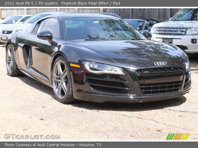 2012 Audi R8 5.2 FSI quattro in Phantom Black Pearl Effect