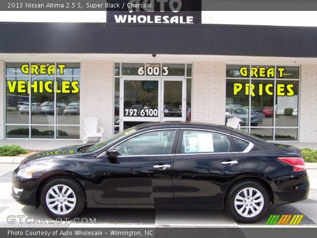 2013 Nissan Altima 2.5 S in Super Black