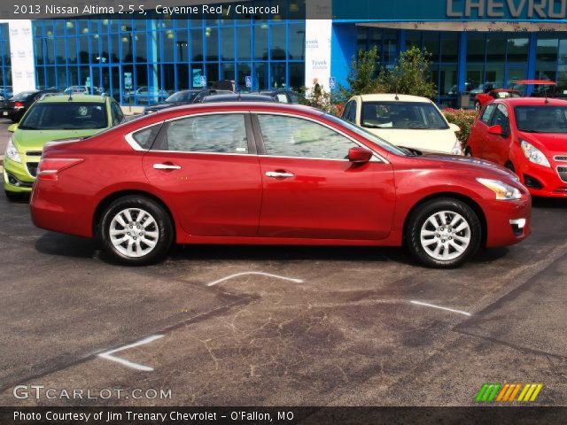 2013 Nissan Altima 2.5 S in Cayenne Red